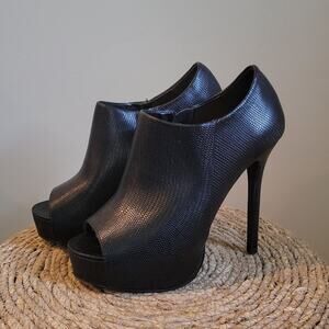 Steve Madden Nile Black Snake 7 1/2 High Heel Bootie